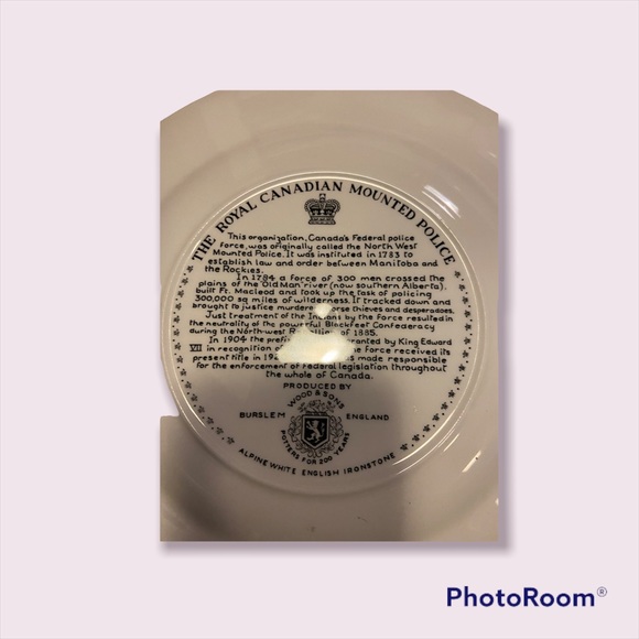 The royal Canadian mounted police Plate👮‍♂️ - Picture 3 of 4